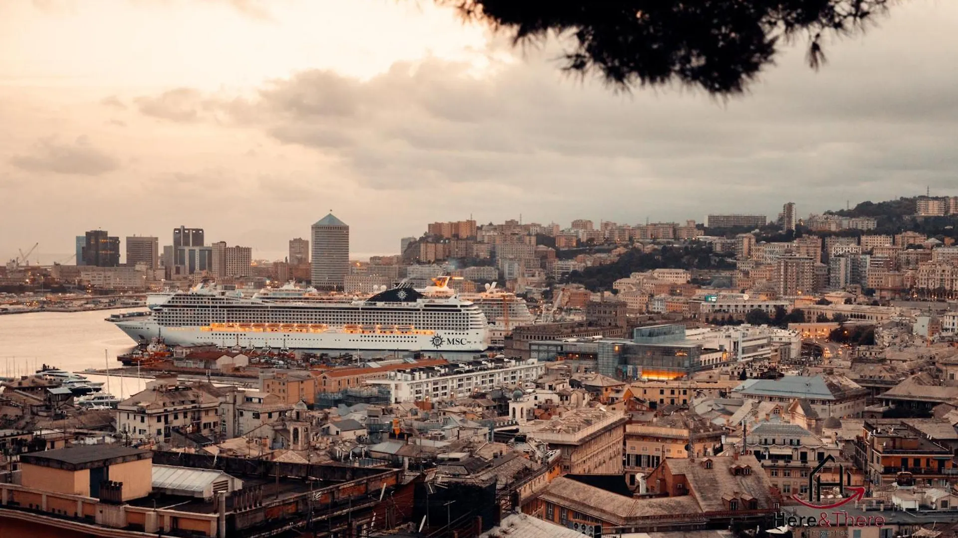 Prince Suite - Trains 4 Min - Ac - Super Wifi Genoa 0*,  Italy